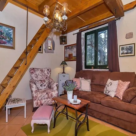 Ferienhaus Fuer 2 Personen 1 Kind Ca 45 Qm In Makarska, Dalmatien Mitteldalmatien Holiday home