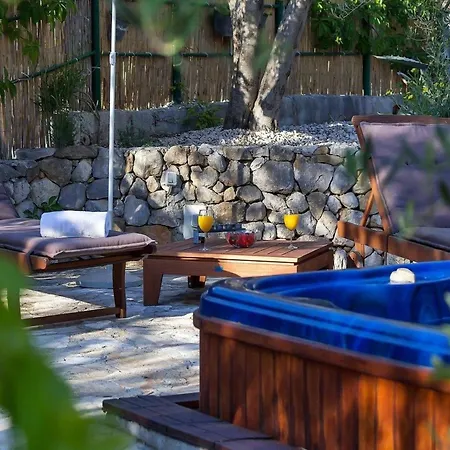 Ferienhaus Fuer 2 Personen 1 Kind Ca 45 Qm In Makarska, Dalmatien Mitteldalmatien Holiday home Makarska